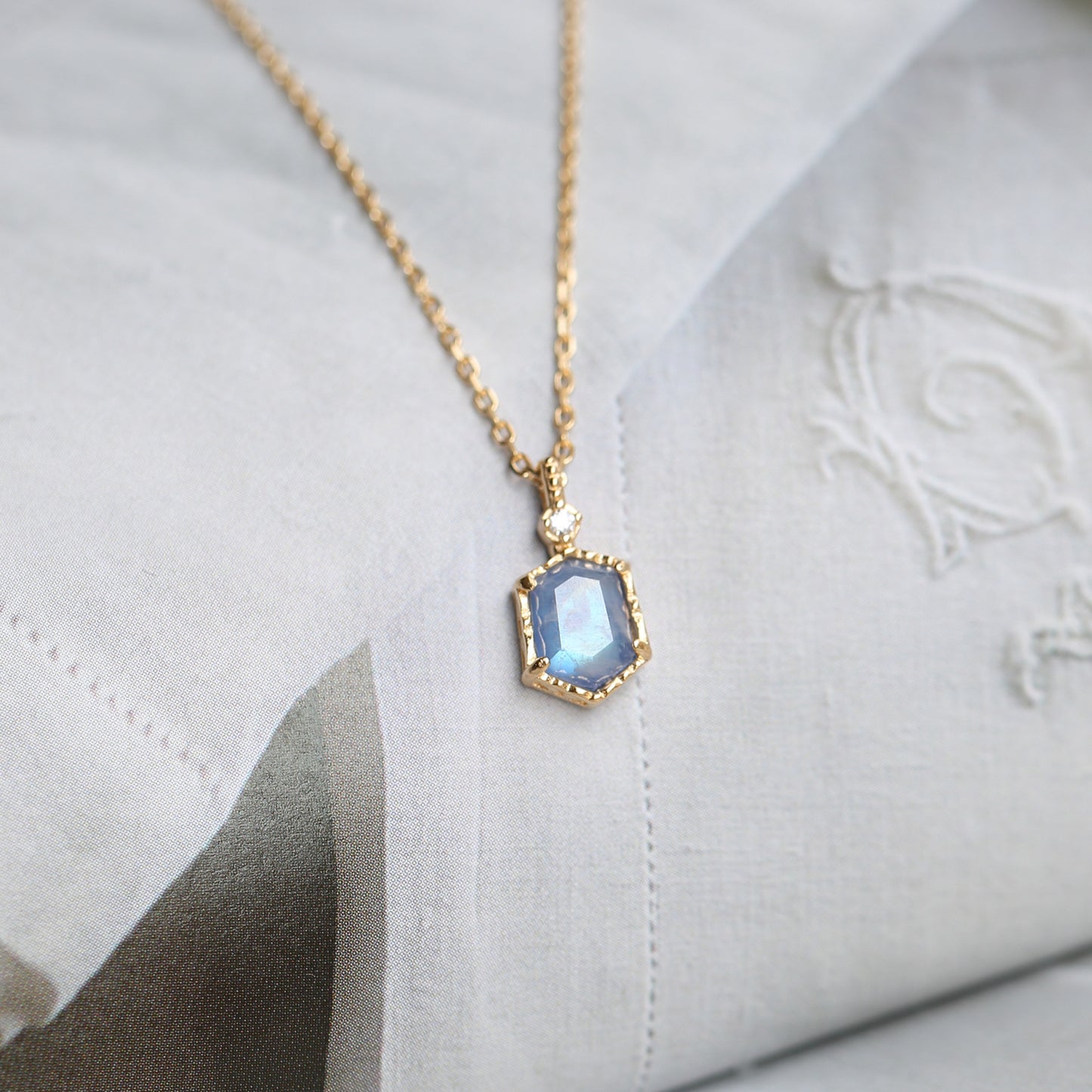 Lanbao Moonstone Colorful Akato Necklace